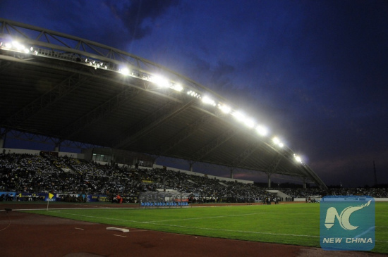 The Chinese-built 16,700-seat sports stadium in Cape Coast, a city in south Ghana, is furnished with eight runways, basketball courts, football pitch, handball court, box training field, athletes dormitories as well as other facilities rises straight from the ground. (Photo: Xinhua/Lin Xiaowei) The Chinese-built 16,700-seat sports stadium in Cape Coast, a city in south Ghana, is furnished with eight runways, basketball courts, football pitch, handball court, box training field, athletes dormitories as well as other facilities rises straight from the ground. (Photo: Xinhua/Lin Xiaowei)