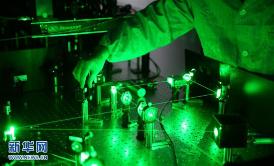 Photo taken on May 25, 2016 shows the quantum simulation laboratory under the Chinese Academy of Sciences, in Shanghai, east China. (Xinhua/Cai Yang) Photo taken on May 25, 2016 shows the quantum simulation laboratory under the Chinese Academy of Sciences, in Shanghai, east China. (Xinhua/Cai Yang)