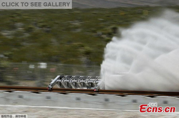 The first public test of the Hyperloop system goes off without a hitch on May 12, 2016 in the Nevada desert. (Photo/Agencies)