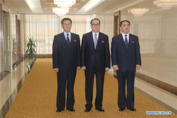 Ri Su Yong (C), member of the Political Bureau of the Central Committee of the Workers' Party of Korea, poses for a photo as he left Pyongyang, capital of the Democratic People's Republic of Korea (DPRK), May 31, 2016. Ri Su Yong on Tuesday led a delegation to China for a three-day visit. (Photo: Xinhua/Lu Rui) Ri Su Yong (C), member of the Political Bureau of the Central Committee of the Workers' Party of Korea, poses for a photo as he left Pyongyang, capital of the Democratic People's Republic of Korea (DPRK), May 31, 2016. Ri Su Yong on Tuesday led a delegation to China for a three-day visit. (Photo: Xinhua/Lu Rui)