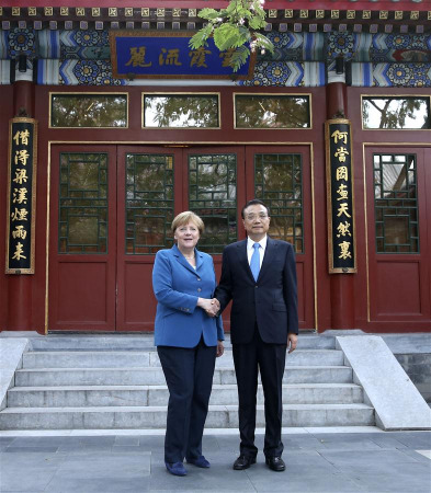 Chinese Premier Li Keqiang (R) meets with German Chancellor Angela Merkel on her visit to China for the fourth round of China-Germany intergovernmental consultation in Beijing, capital of China, June 12, 2016. (Photo: Xinhua/Pang Xinglei) Chinese Premier Li Keqiang (R) meets with German Chancellor Angela Merkel on her visit to China for the fourth round of China-Germany intergovernmental consultation in Beijing, capital of China, June 12, 2016. (Photo: Xinhua/Pang Xinglei)