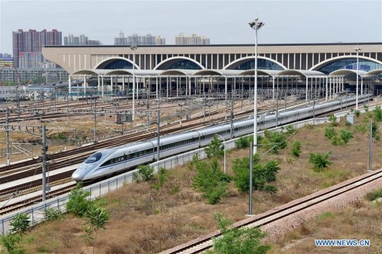 A bullet train leaves Shijiazhuang Railway Station in Shijiazhuang, capital of north China's Hebei Province, May 15, 2016. (Photo: Xinhua/Mou Yu) A bullet train leaves Shijiazhuang Railway Station in Shijiazhuang, capital of north China's Hebei Province, May 15, 2016. (Photo: Xinhua/Mou Yu)
