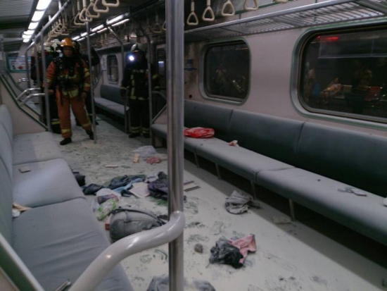 Over 20 passengers were injured after an explosion hit a train in Taipei on Thursday night, said the island's railway authority.The blast happened at about 10 p.m. as the train reached Songshan station. Fire fighters put out the following fire within several minutes. The cause of the blast is not immediately known. (Photo/Xinhua) Over 20 passengers were injured after an explosion hit a train in Taipei on Thursday night, said the island's railway authority.The blast happened at about 10 p.m. as the train reached Songshan station. Fire fighters put out the following fire within several minutes. The cause of the blast is not immediately known. (Photo/Xinhua)