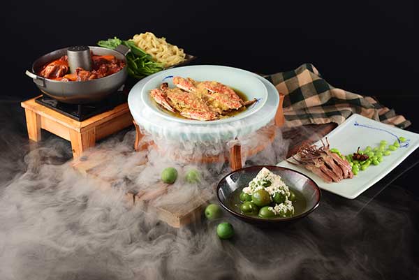 Nanjing Impressions, a restaurant chain that is headquartered in Nanjing, Jiangsu province, offers dozens of new dishes on the summer menu.(Photo provided to China Daily) Nanjing Impressions, a restaurant chain that is headquartered in Nanjing, Jiangsu province, offers dozens of new dishes on the summer menu.(Photo provided to China Daily)