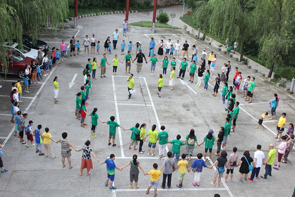 Children play at the summer camp. (Photo provided to chinadaily.com.cn) Children play at the summer camp. (Photo provided to chinadaily.com.cn)