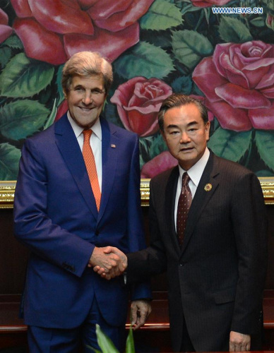 Chinese Foreign Minister Wang Yi(R) meets with U.S. Secretary of State John Kerry in Vientiane, capital of Laos on July 25, 2016. (Xinhua/Liu Ailun) Chinese Foreign Minister Wang Yi(R) meets with U.S. Secretary of State John Kerry in Vientiane, capital of Laos on July 25, 2016. (Xinhua/Liu Ailun)