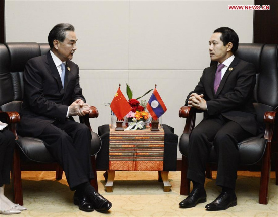 Chinese Foreign Minister Wang Yi (L) meets with Lao Foreign Minister Saleumxay Kommasith in Vientiane, Laos, July 24, 2016. (Xinhua/Liu Ailun) Chinese Foreign Minister Wang Yi (L) meets with Lao Foreign Minister Saleumxay Kommasith in Vientiane, Laos, July 24, 2016. (Xinhua/Liu Ailun)