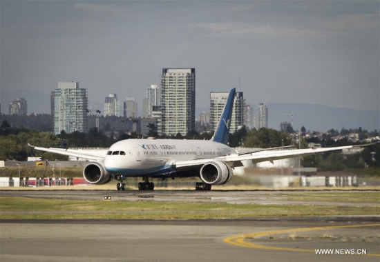 A Boeing 787-8 aircraft of Xiamen Airlines lands at Vancouver International Airport in Richmond, Canada, on July 25, 2016. Xiamen Airlines has begun direct flights linking Xiamen in east China's Fujian Province to Vancouver, Canada. (Xinhua/Liang Sen) A Boeing 787-8 aircraft of Xiamen Airlines lands at Vancouver International Airport in Richmond, Canada, on July 25, 2016. Xiamen Airlines has begun direct flights linking Xiamen in east China's Fujian Province to Vancouver, Canada. (Xinhua/Liang Sen)