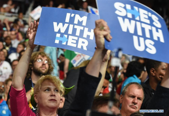 Supporters of Hillary Clinton cheer at the U.S. Democratic National Convention at Wells Fargo Center, Philadelphia, the United States on July 26, 2016. (Xinhua/Bao Dandan) Supporters of Hillary Clinton cheer at the U.S. Democratic National Convention at Wells Fargo Center, Philadelphia, the United States on July 26, 2016. (Xinhua/Bao Dandan)