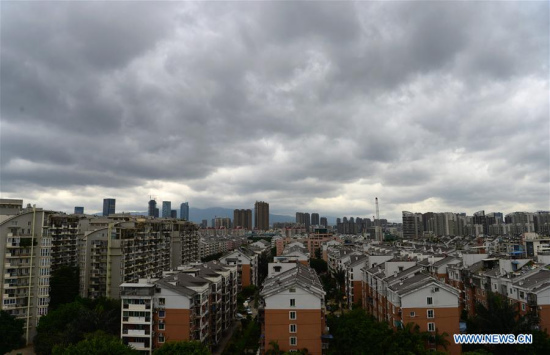 Photo taken on Aug. 1, 2016 shows the cloudy sky in Fuzhou, capital of southeast China's Fujian Province. China on Monday initiated an emergency response to cope with potential damage from the approaching Typhoon Nida. (Xinhua/Wei Peiquan) Photo taken on Aug. 1, 2016 shows the cloudy sky in Fuzhou, capital of southeast China's Fujian Province. China on Monday initiated an emergency response to cope with potential damage from the approaching Typhoon Nida. (Xinhua/Wei Peiquan)