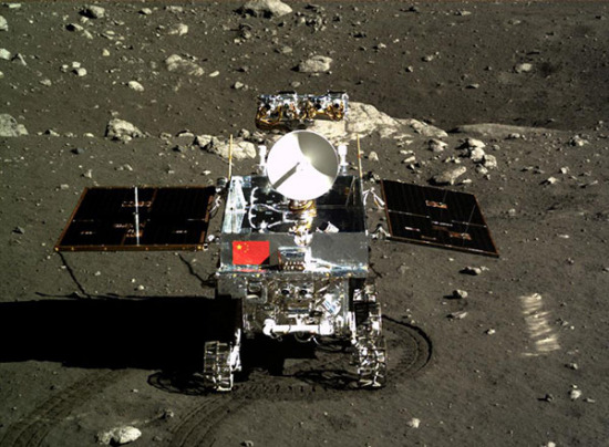 Image of lunar rover Yutu taken by Chang'e-3, China's first lunar lander, in December 2013. (Photo/Xinhua) Image of lunar rover Yutu taken by Chang'e-3, China's first lunar lander, in December 2013. (Photo/Xinhua)