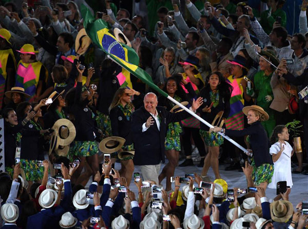 The delegation of Brazil parade into Maracana Stadium during the opening ceremony of the 2016 Rio Olympic Games in Rio de Janeiro, Brazil, Aug. 5, 2016. (Xinhua/Li Ga) The delegation of Brazil parade into Maracana Stadium during the opening ceremony of the 2016 Rio Olympic Games in Rio de Janeiro, Brazil, Aug. 5, 2016. (Xinhua/Li Ga)