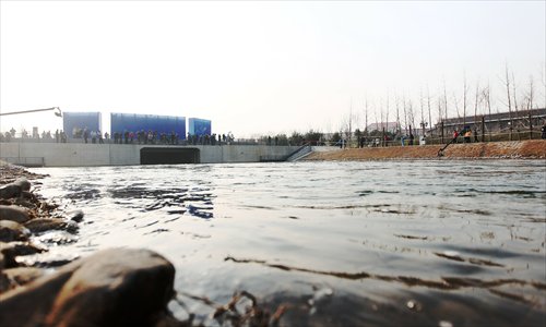A man-made watercourse at Tuancheng Lake in Beijing as first flow from the South-to-North Water Diversion Project reaches China's capital on Saturday. (Photo: Cui Meng/GT) A man-made watercourse at Tuancheng Lake in Beijing as first flow from the South-to-North Water Diversion Project reaches China's capital on Saturday. (Photo: Cui Meng/GT)