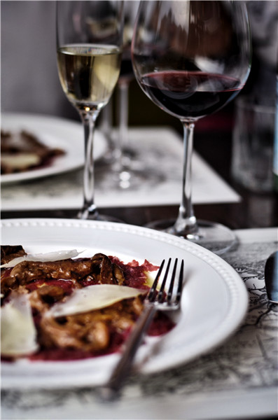 Italian Wine Restaurant Fiume in Beijing is dedicated to creating good matches of wine and food. (Photo provided to China Daily) Italian Wine Restaurant Fiume in Beijing is dedicated to creating good matches of wine and food. (Photo provided to China Daily)