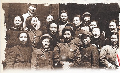 Some of the female soldiers that took part in the Long March pose for a photo in Beijing in 1949. (Photo/81.cn) Some of the female soldiers that took part in the Long March pose for a photo in Beijing in 1949. (Photo/81.cn)