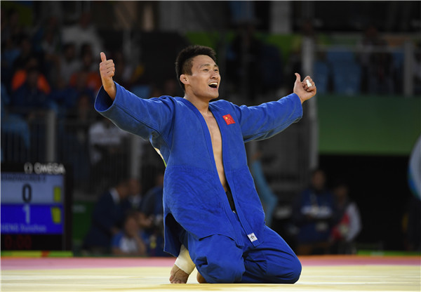 Cheng Xunzhao won bronze medal in men's 90kg judo class to mark the country's male judoist best Olympic performance. Cheng Xunzhao won bronze medal in men's 90kg judo class to mark the country's male judoist best Olympic performance.