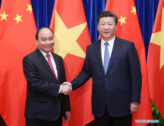 Chinese President Xi Jinping(R) meets with Vietnamese Prime Minister Nguyen Xuan Phuc in Beijing, capital of China, Sept. 13, 2016. (Photo: Xinhua/Yao Dawei) Chinese President Xi Jinping(R) meets with Vietnamese Prime Minister Nguyen Xuan Phuc in Beijing, capital of China, Sept. 13, 2016. (Photo: Xinhua/Yao Dawei)