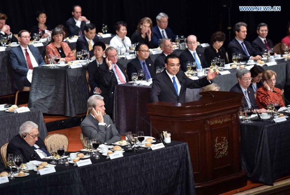 Chinese Premier Li Keqiang(C on stage) addresses a welcoming dinner party organized by the Economic Club of New York, the National Committee on U.S.-China Relations and the U.S.-China Business Council in New York, Sept. 20, 2016. (Photo: Xinhua/Li Tao) Chinese Premier Li Keqiang(C on stage) addresses a welcoming dinner party organized by the Economic Club of New York, the National Committee on U.S.-China Relations and the U.S.-China Business Council in New York, Sept. 20, 2016. (Photo: Xinhua/Li Tao)