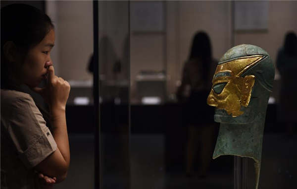 Prehistoric artifacts are on display at the show Mystery of Sanxingdui, which is running at Changsha Museum through December. (Photo/Xinhua) Prehistoric artifacts are on display at the show Mystery of Sanxingdui, which is running at Changsha Museum through December. (Photo/Xinhua)