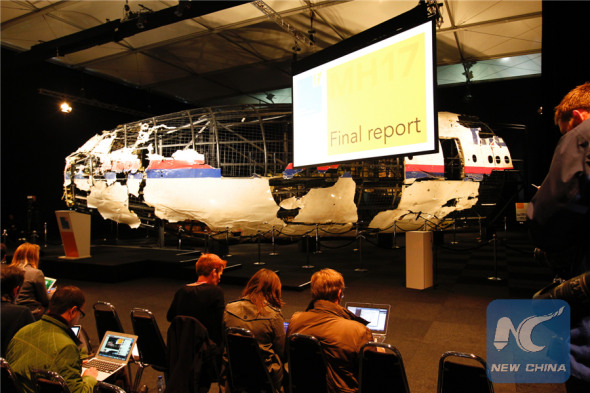 The reconstructed cockpit of flight MH17 is on display during a press conference to release the investigation report on the cause of its crash, at the Gilze-Rijen air base, the Netherlands, on Oct. 13, 2015. (Xinhua file Photo) The reconstructed cockpit of flight MH17 is on display during a press conference to release the investigation report on the cause of its crash, at the Gilze-Rijen air base, the Netherlands, on Oct. 13, 2015. (Xinhua file Photo)
