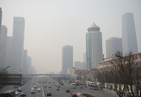Heavy smog covers Beijing on March 16, 2016. (Photo/Xinhua) Heavy smog covers Beijing on March 16, 2016. (Photo/Xinhua)