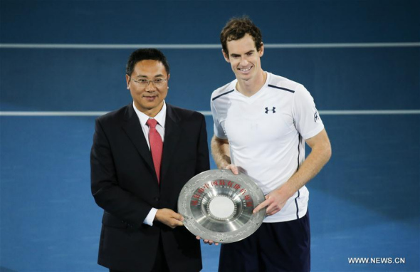 Britain's Andy Murray (R) is awarded as CHINA OPEN MVP after the his men's singles semifinal match against David Ferrer of Spain at the China Open tennis tournament in Beijing, capital of China, Oct. 8, 2016. Andy Murray won 2-0. (Photo/Xinhua) Britain's Andy Murray (R) is awarded as CHINA OPEN MVP after the his men's singles semifinal match against David Ferrer of Spain at the China Open tennis tournament in Beijing, capital of China, Oct. 8, 2016. Andy Murray won 2-0. (Photo/Xinhua)