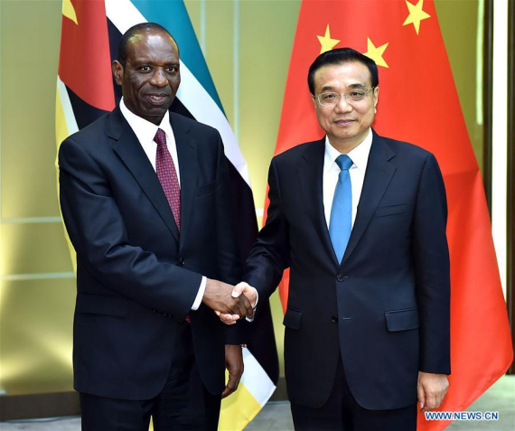 Chinese Premier Li Keqiang(R) shakes hands with his Mozambican counterpart Carlos Agostinho do Rosario, who is in Macao for the opening ceremony of the fifth Ministerial Conference of the Forum for Economic and Trade Cooperation between China and Portuguese-speaking countries in Macao, south China, Oct. 10, 2016. (Photo: Xinhua/Li Tao) Chinese Premier Li Keqiang(R) shakes hands with his Mozambican counterpart Carlos Agostinho do Rosario, who is in Macao for the opening ceremony of the fifth Ministerial Conference of the Forum for Economic and Trade Cooperation between China and Portuguese-speaking countries in Macao, south China, Oct. 10, 2016. (Photo: Xinhua/Li Tao)