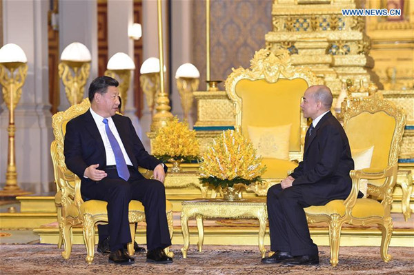 Chinese President Xi Jinping meets with Cambodian King Norodom Sihamoni in Phnom Penh, capital of Cambodia, Oct. 13, 2016. (Xinhua/Xie Huanchi) Chinese President Xi Jinping meets with Cambodian King Norodom Sihamoni in Phnom Penh, capital of Cambodia, Oct. 13, 2016. (Xinhua/Xie Huanchi)