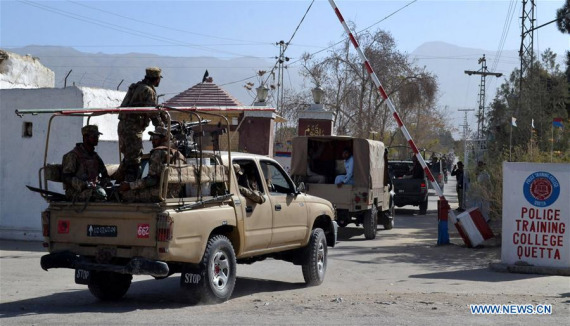 Pakistani soldiers enter the Police Training College following attack in southwest Pakistan's Quetta on Oct. 25, 2016. At least 60 people were killed and 117 others injured when three armed men attacked a police training center in Pakistan's southwest Quetta city, officials said Tuesday. (Photo: Xinhua/Asad) Pakistani soldiers enter the Police Training College following attack in southwest Pakistan's Quetta on Oct. 25, 2016. At least 60 people were killed and 117 others injured when three armed men attacked a police training center in Pakistan's southwest Quetta city, officials said Tuesday. (Photo: Xinhua/Asad)
