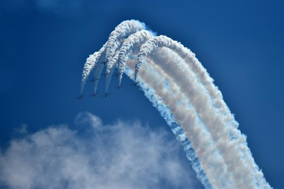 Britain's Royal Air Force aerobatic team Red Arrows perform in Zhuhai, south China's Guangdong Province, Oct. 27, 2016. (Xinhua/Liang Xu) Britain's Royal Air Force aerobatic team Red Arrows perform in Zhuhai, south China's Guangdong Province, Oct. 27, 2016. (Xinhua/Liang Xu)