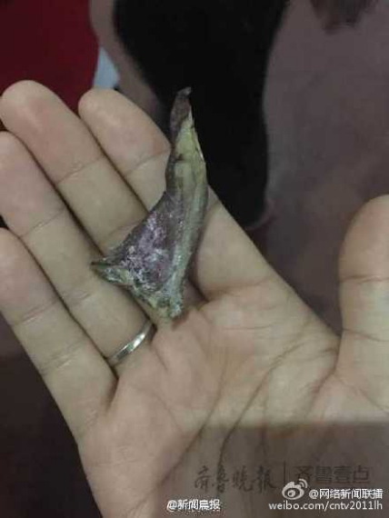 Photo posted on social media demonstrate the alleged rotten food. (Photo/Weibo.com) Photo posted on social media demonstrate the alleged rotten food. (Photo/Weibo.com)