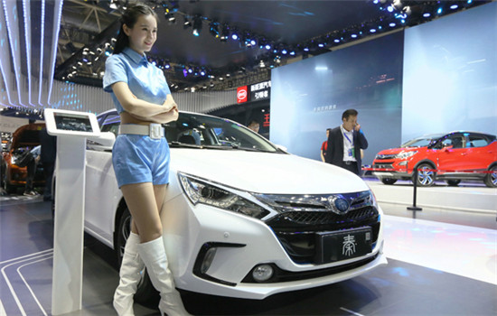 A model stands beside a BYD car at an auto expo in Beijing. (Photo provided to China Daily) A model stands beside a BYD car at an auto expo in Beijing. (Photo provided to China Daily)