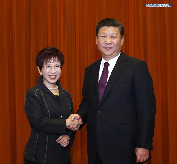 Xi Jinping (R), general secretary of the Communist Party of China Central Committee, meets with a delegation led by Hung Hsiu-chu, leader of Taiwan's Kuomintang (KMT) Party, at the Great Hall of the People in Beijing, capital of China, Nov. 1, 2016. (Photo: Xinhua/Ju Peng) Xi Jinping (R), general secretary of the Communist Party of China Central Committee, meets with a delegation led by Hung Hsiu-chu, leader of Taiwan's Kuomintang (KMT) Party, at the Great Hall of the People in Beijing, capital of China, Nov. 1, 2016. (Photo: Xinhua/Ju Peng)
