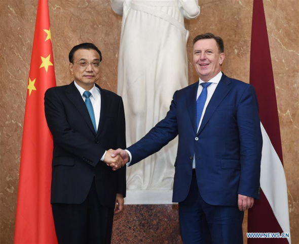 Chinese Premier Li Keqiang (L) holds talks with his Latvian counterpart Maris Kucinskis in Riga, Latvia, Nov. 4, 2016. (Photo: Xinhua/Rao Aimin) Chinese Premier Li Keqiang (L) holds talks with his Latvian counterpart Maris Kucinskis in Riga, Latvia, Nov. 4, 2016. (Photo: Xinhua/Rao Aimin)