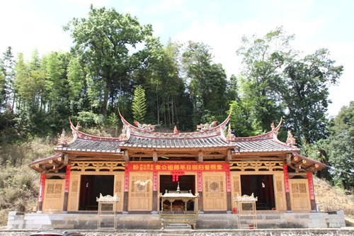 Yangchun village temple where the Buddha statue was originally placed (Photo/Courtesy of Lin Wenqing) Yangchun village temple where the Buddha statue was originally placed (Photo/Courtesy of Lin Wenqing)