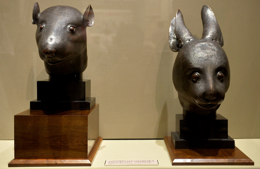 Bronze rabbit and rat head statues. (Photo/Xinhua) Bronze rabbit and rat head statues. (Photo/Xinhua)