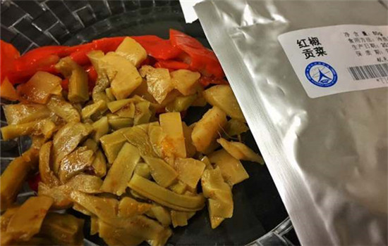 Pickles provided for astronauts in space lab Tiangong II. (Photo/Xinhua) Pickles provided for astronauts in space lab Tiangong II. (Photo/Xinhua)