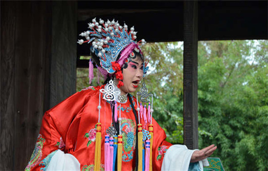 Chuanju Opera from southwestern China is featured at the annual festival. (Photo by Li Jia/For China Daily) Chuanju Opera from southwestern China is featured at the annual festival. (Photo by Li Jia/For China Daily)