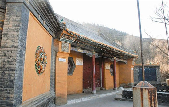 The photo shows the Yuanshen Temple in Jiexiu city of Shanxi province before the piece was stolen. (Photo provided to China Daily) The photo shows the Yuanshen Temple in Jiexiu city of Shanxi province before the piece was stolen. (Photo provided to China Daily)