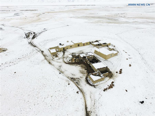 A damaged house is seen in Muji village, Akto County of northwest China's Xinjiang Uygur Autonomous Region, Nov. 26, 2016. About 130 herdsmen from Akto County, hit by a 6.7-magnitude earthquake Friday night, have been evacuated to a safer place, said local sources on Saturday. (Xinhua/Zhao Ge) A damaged house is seen in Muji village, Akto County of northwest China's Xinjiang Uygur Autonomous Region, Nov. 26, 2016. About 130 herdsmen from Akto County, hit by a 6.7-magnitude earthquake Friday night, have been evacuated to a safer place, said local sources on Saturday. (Xinhua/Zhao Ge)