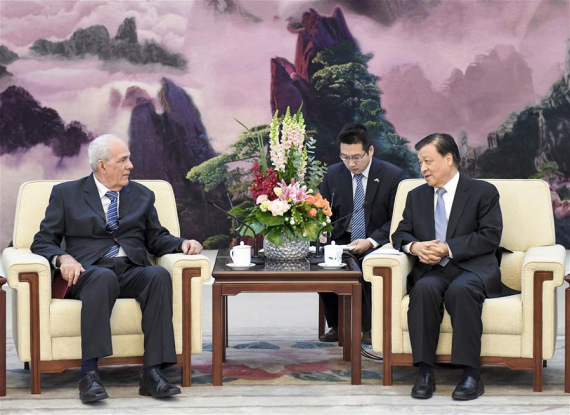 Liu Yunshan (R), a member of the Standing Committee of the Political Bureau of the Communist Party of China Central Committee, meets with a Communist Party of Cuba (PCC) delegation led by Abelardo Alvarez Gila, a member of the Secretariat of the PCC Central Committee, in Beijing, capital of China, Nov. 28, 2016. (Photo: Xinhua/Li Xueren) Liu Yunshan (R), a member of the Standing Committee of the Political Bureau of the Communist Party of China Central Committee, meets with a Communist Party of Cuba (PCC) delegation led by Abelardo Alvarez Gila, a member of the Secretariat of the PCC Central Committee, in Beijing, capital of China, Nov. 28, 2016. (Photo: Xinhua/Li Xueren)