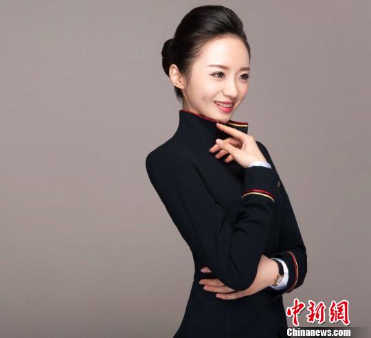 Liu Miaomiao, a Shenzhen Airlines' stewardess. (File photo/Chinanews.com) Liu Miaomiao, a Shenzhen Airlines' stewardess. (File photo/Chinanews.com)