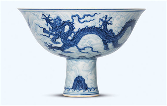 A qinghua (blue-and-white) stem bowl (Photo provided to China Daily) A qinghua (blue-and-white) stem bowl (Photo provided to China Daily)