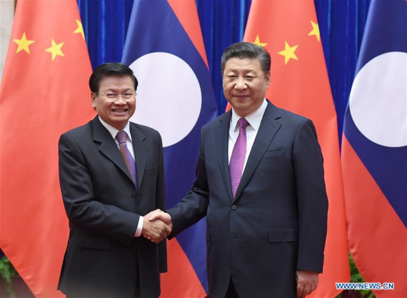 Chinese President Xi Jinping (R) meets with Lao Prime Minister Thongloun Sisoulith at the Great Hall of the People in Beijing, capital of China, Dec. 1, 2016. (Photo: Xinhua/Zhang Duo) Chinese President Xi Jinping (R) meets with Lao Prime Minister Thongloun Sisoulith at the Great Hall of the People in Beijing, capital of China, Dec. 1, 2016. (Photo: Xinhua/Zhang Duo)