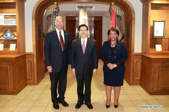 China's State Councilor and Minister of Public Security Guo Shengkun (C), U.S. Attorney General Loretta Lynch (R) and Secretary of Homeland Security Jeh Johnson pose for a group photo in Washington, the United States, Dec. 7, 2016. The third China-U.S. ministerial dialogue on fighting cyber crimes was held here Wednesday. (Photo/Xinhua) China's State Councilor and Minister of Public Security Guo Shengkun (C), U.S. Attorney General Loretta Lynch (R) and Secretary of Homeland Security Jeh Johnson pose for a group photo in Washington, the United States, Dec. 7, 2016. The third China-U.S. ministerial dialogue on fighting cyber crimes was held here Wednesday. (Photo/Xinhua)