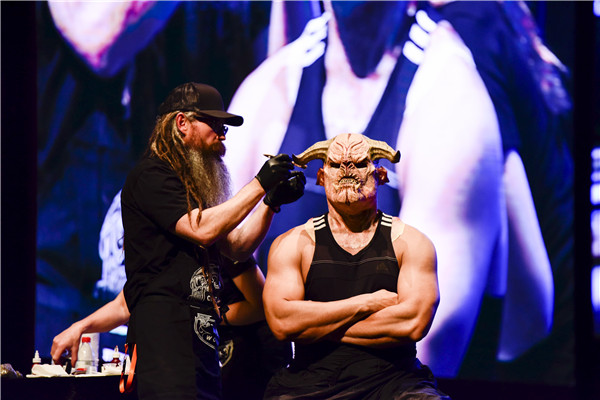 Visual-effects artists show their skills at a workshop. (Photo provided to China Daily) Visual-effects artists show their skills at a workshop. (Photo provided to China Daily)