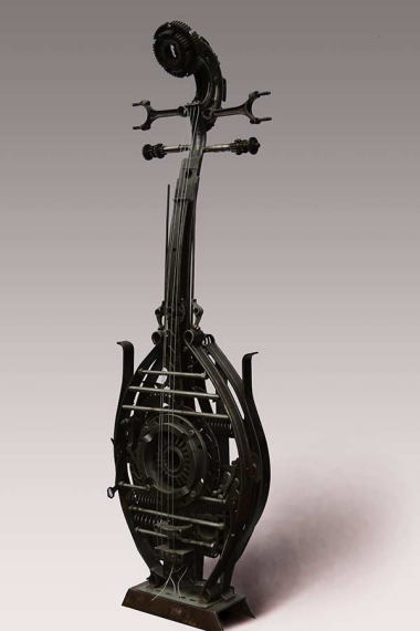 Pipa (four-stringed Chinese lute), by Huang. SUN RUISHENG/CHINA DAILY Pipa (four-stringed Chinese lute), by Huang. SUN RUISHENG/CHINA DAILY