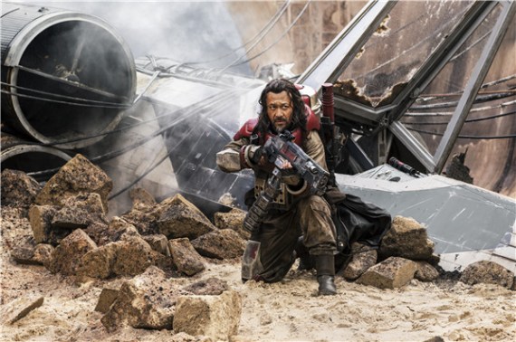 Chinese actor/director Jiang Wen plays the role of Baze Malbus in the latest Star Wars franchise Rogue One: A Star Wars Story. (Photo provided to China Daily) Chinese actor/director Jiang Wen plays the role of Baze Malbus in the latest Star Wars franchise Rogue One: A Star Wars Story. (Photo provided to China Daily)