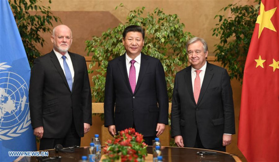 Chinese President Xi Jinping (C) meets with Peter Thomson (L), president of the 71st session of United Nations General Assembly, and UN Secretary-General Antonio Guterres in Geneva, Switzerland, Jan. 18, 2017. (Xinhua/Zhang Duo) 