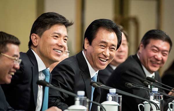 CPPCC members Xu Jiayin (center) and Wang Wenbiao (at right) attend a news conference at the fifth session of the 12th CPPCC National Committee on improving people's livelihoods in Beijing on Thursday. KUANG LINHUA/CHINA DAILY CPPCC members Xu Jiayin (center) and Wang Wenbiao (at right) attend a news conference at the fifth session of the 12th CPPCC National Committee on improving people's livelihoods in Beijing on Thursday. KUANG LINHUA/CHINA DAILY